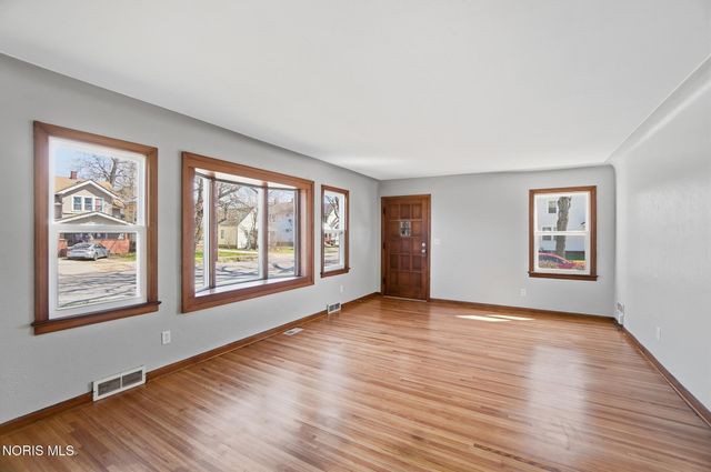 502 Brighton Avenue, Toledo, OH 43609