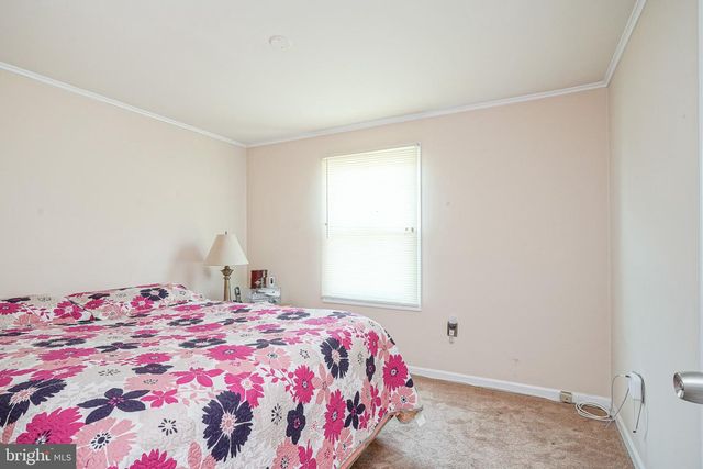 139 STURBRIDGE DR, Sicklerville, NJ 08081