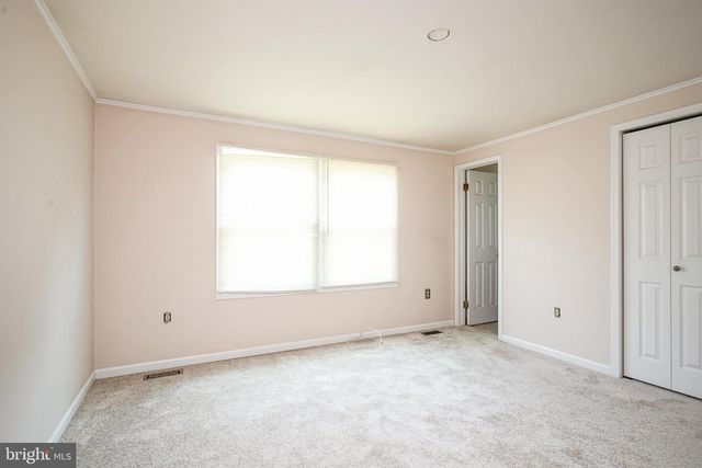 139 STURBRIDGE DR, Sicklerville, NJ 08081
