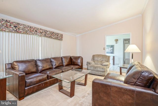 139 STURBRIDGE DR, Sicklerville, NJ 08081