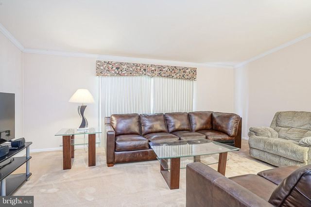139 STURBRIDGE DR, Sicklerville, NJ 08081