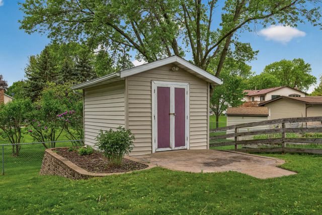14735 91st Place N, Maple Grove, MN 55369