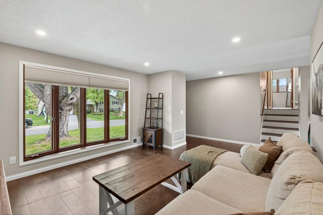 14735 91st Place N, Maple Grove, MN 55369