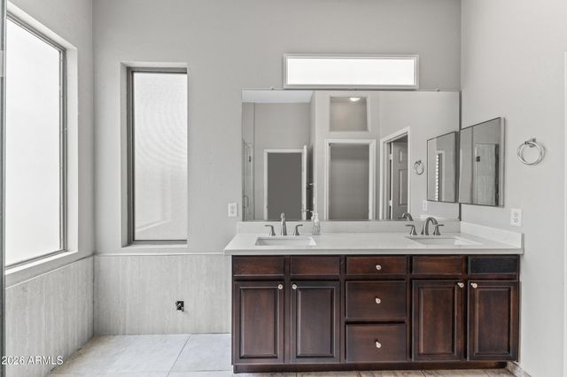 5409 W HARTFORD Avenue, Glendale, AZ 85308