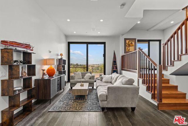 4671 Bedel Street, Woodland Hills, CA 91364