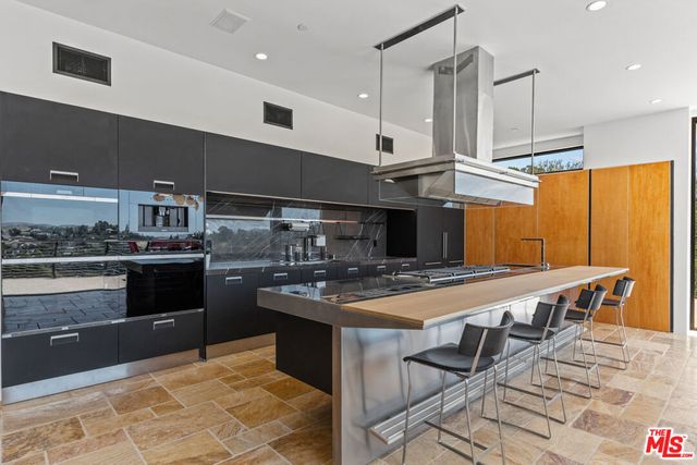 4671 Bedel Street, Woodland Hills, CA 91364