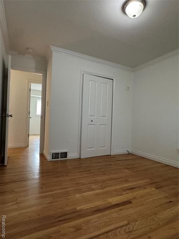 35523 Kelly Road, Clinton Township, MI 48035