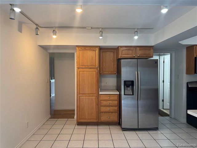 35523 Kelly Road, Clinton Township, MI 48035