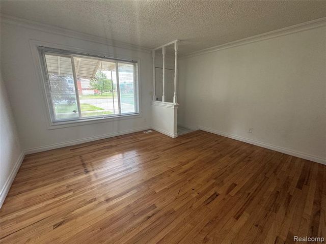 35523 Kelly Road, Clinton Township, MI 48035