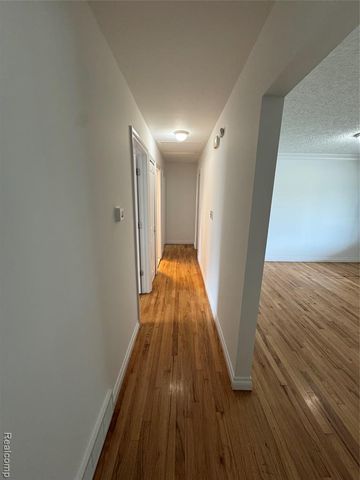 35523 Kelly Road, Clinton Township, MI 48035