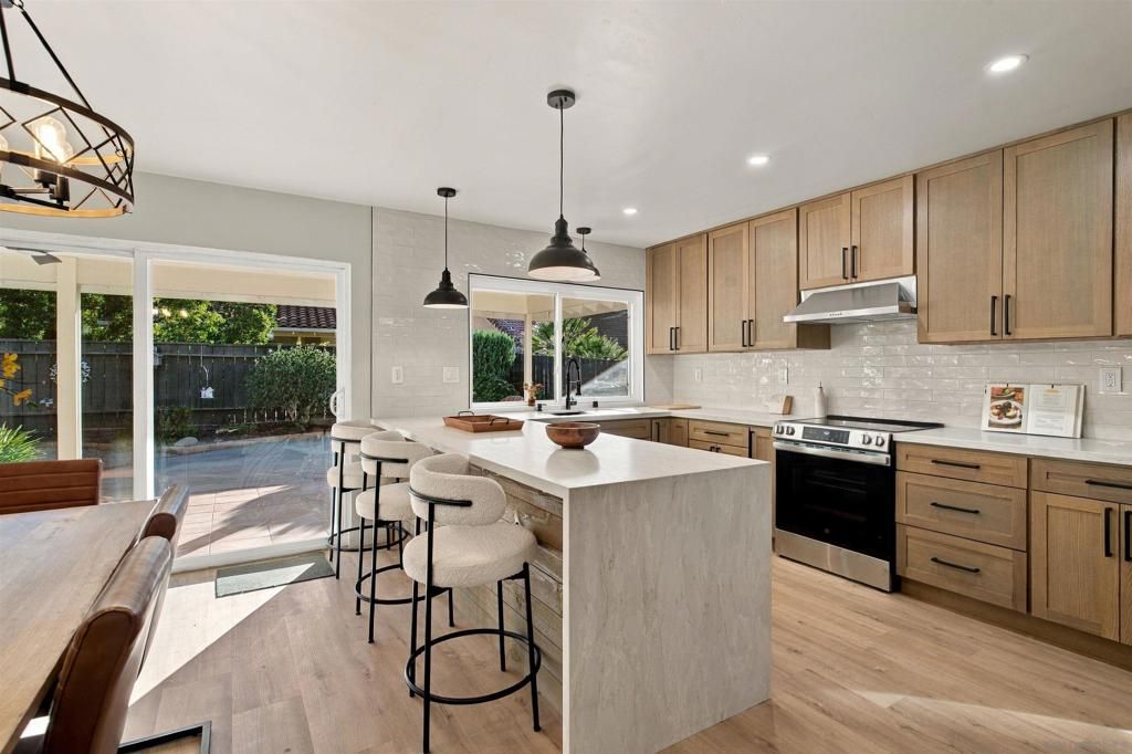 17506 Plaza Karena, San Diego, CA 92128 — photo 3
