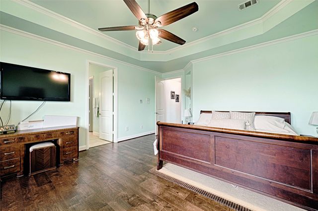 415 Breezeway Court, Cedar Hill, TX 75104