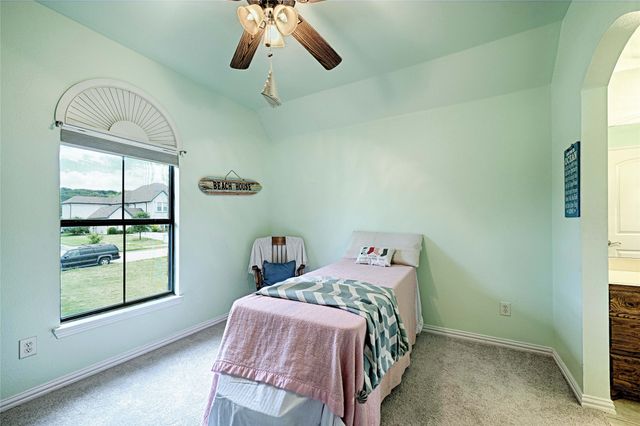 415 Breezeway Court, Cedar Hill, TX 75104