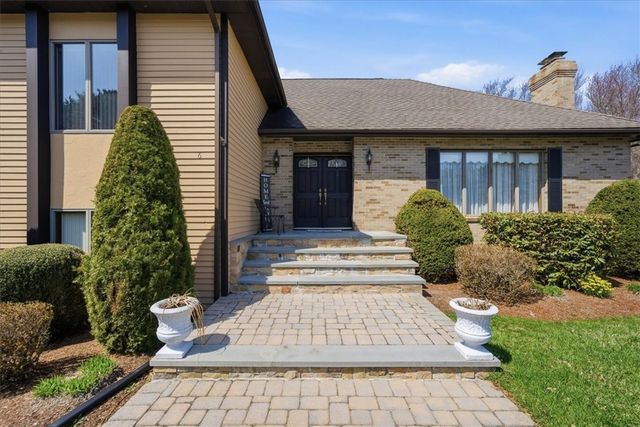 6 Christopher Drive, Johnston, RI 02919