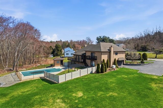 6 Christopher Drive, Johnston, RI 02919