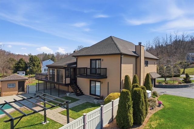 6 Christopher Drive, Johnston, RI 02919