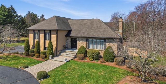 6 Christopher Drive, Johnston, RI 02919