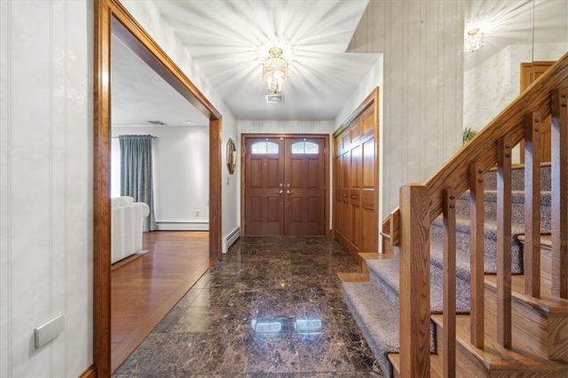 6 Christopher Drive, Johnston, RI 02919