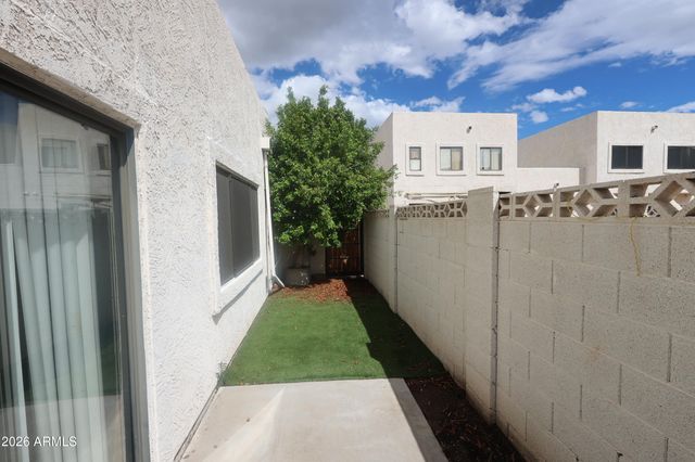 15843 N 26TH Avenue, Phoenix, AZ 85023