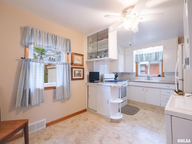1506 ANNA Road, Pekin, IL 61554