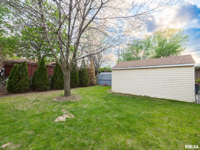 1506 ANNA Road, Pekin, IL 61554