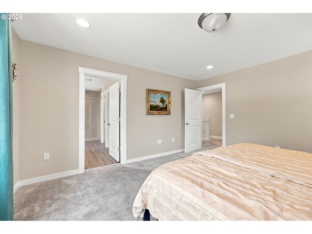 1204 N SYCAMORE St, Canby, OR 97013