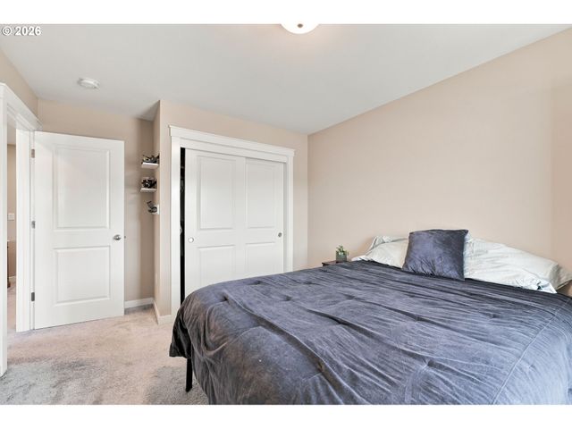 1204 N SYCAMORE St, Canby, OR 97013