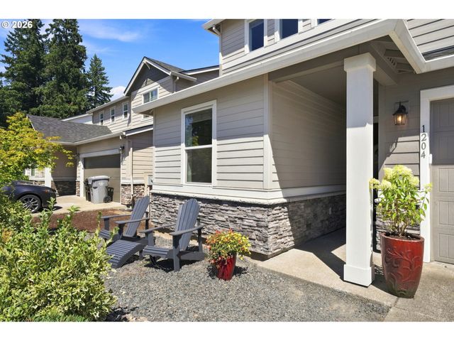 1204 N SYCAMORE St, Canby, OR 97013