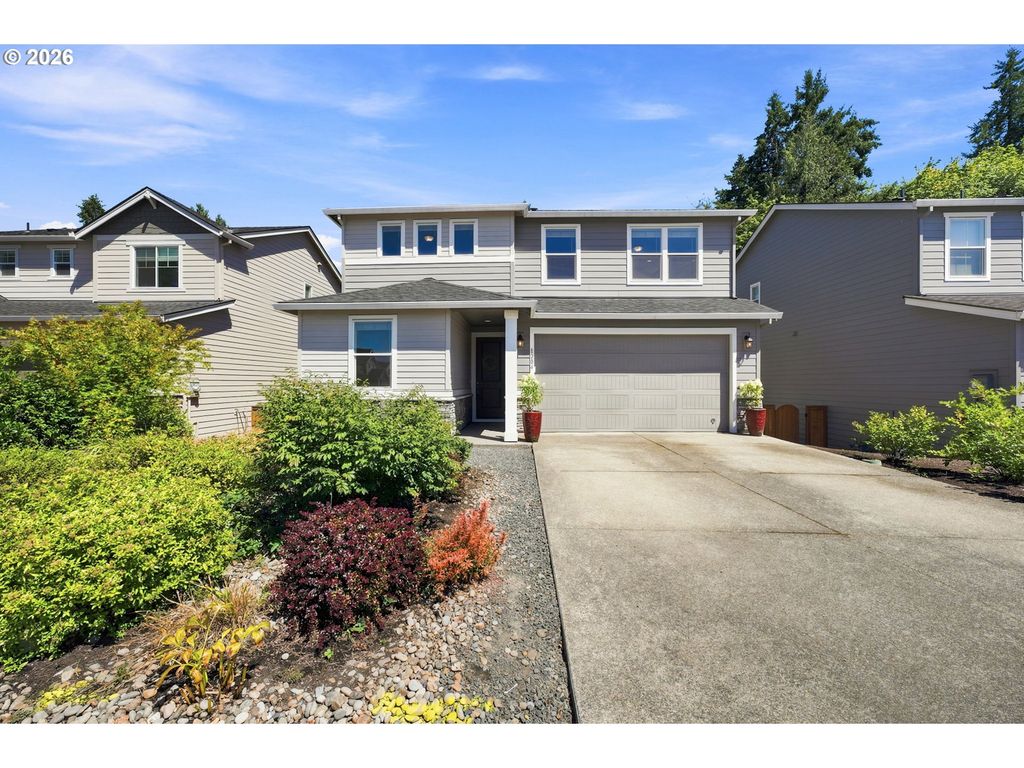 1204 N SYCAMORE St, Canby, OR 97013