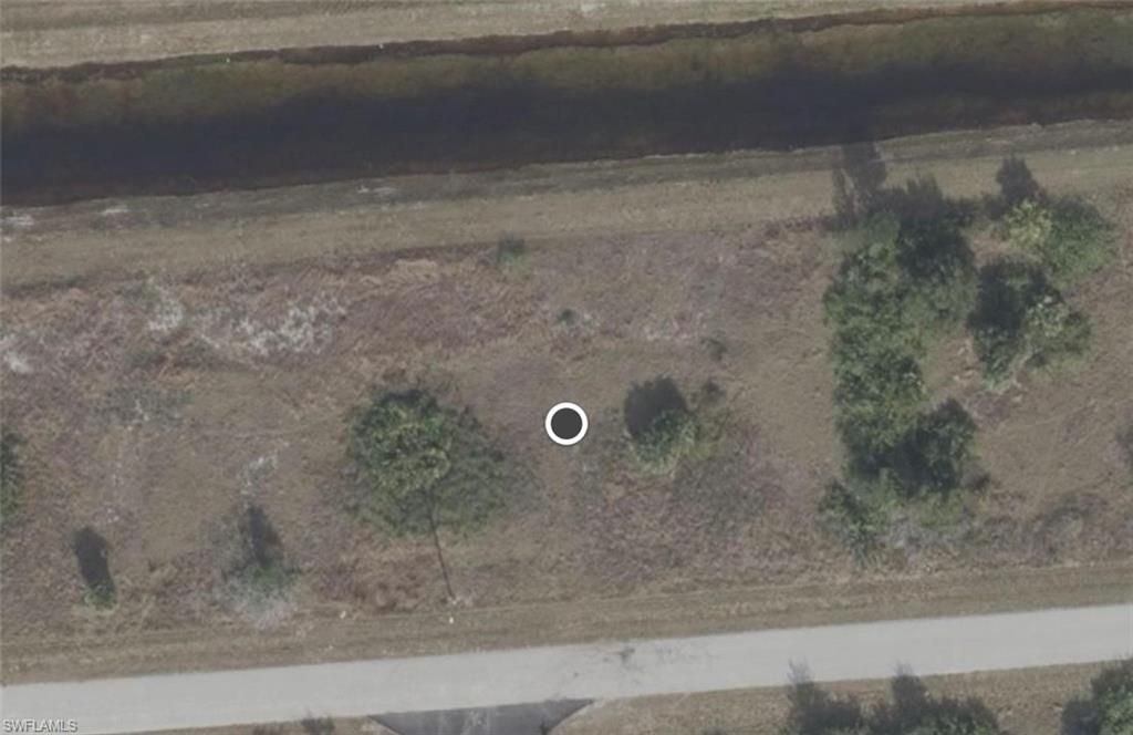 1139 Ermine ST E, LEHIGH ACRES, FL 33974 — photo 2