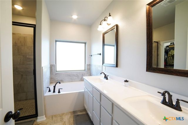 708 Holstein Drive, Belton, TX 76513
