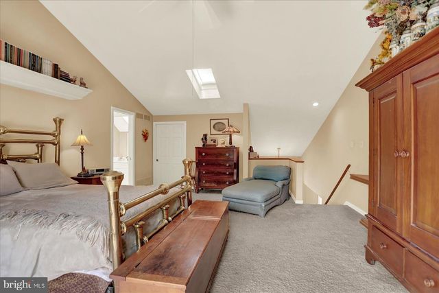 656 HOFFMAN DR, Harrisburg, PA 17111