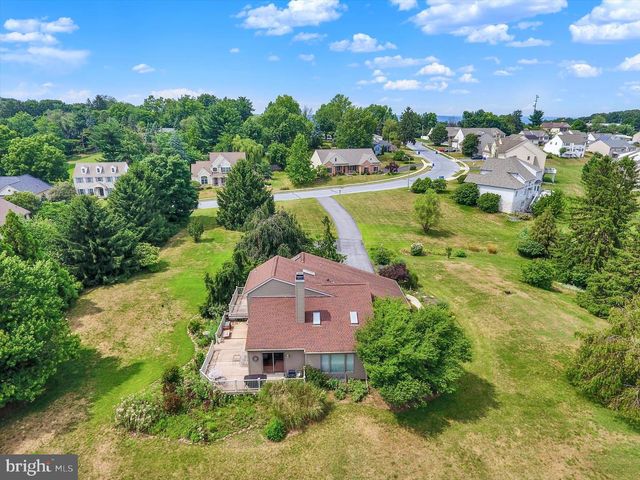 656 HOFFMAN DR, Harrisburg, PA 17111