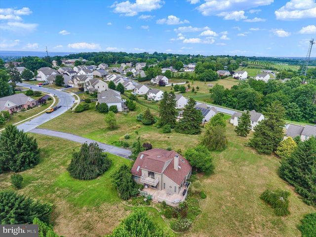 656 HOFFMAN DR, Harrisburg, PA 17111