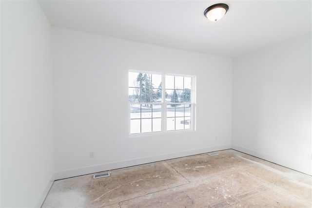 19360 Newburgh Road, Livonia, MI 48152