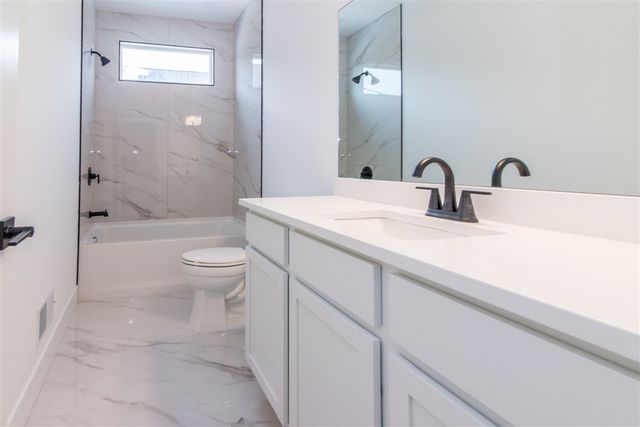 19360 Newburgh Road, Livonia, MI 48152