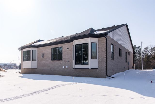 19360 Newburgh Road, Livonia, MI 48152