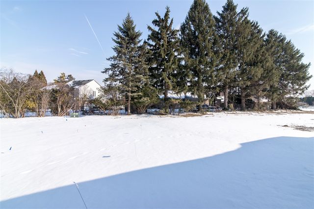 19360 Newburgh Road, Livonia, MI 48152