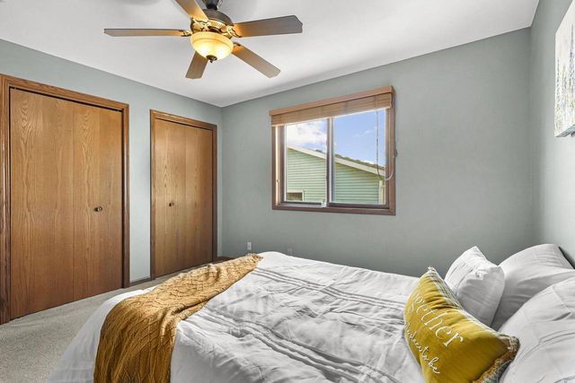 305 Meadow Lane, Poynette, WI 53955