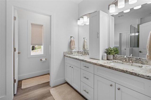 21203 Kiowa CV, Lago Vista, TX 78645