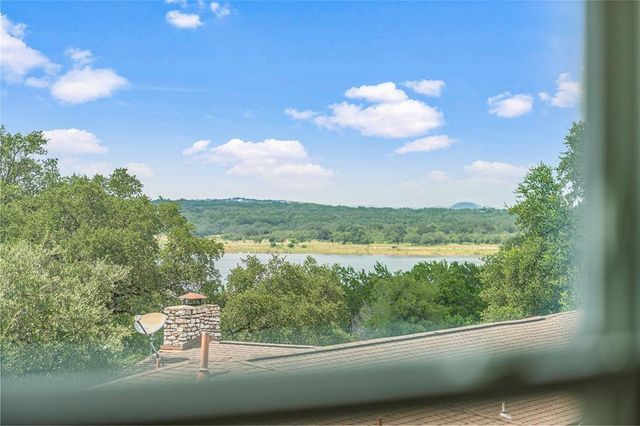 21203 Kiowa CV, Lago Vista, TX 78645