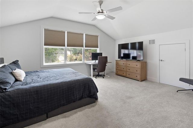 21203 Kiowa CV, Lago Vista, TX 78645