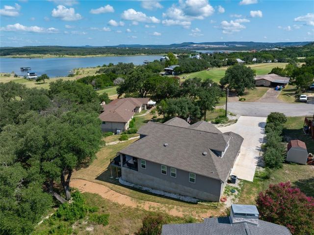 21203 Kiowa CV, Lago Vista, TX 78645