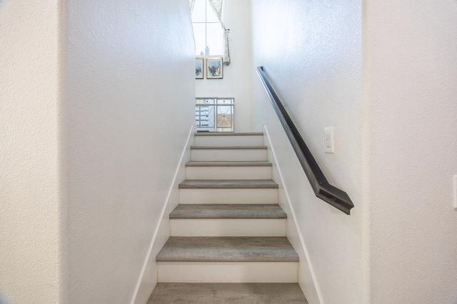 113 S Pacifico St, Mountain House, CA 95391