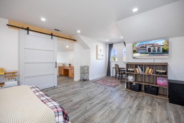 113 S Pacifico St, Mountain House, CA 95391