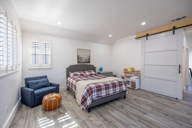 113 S Pacifico St, Mountain House, CA 95391