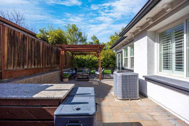 113 S Pacifico St, Mountain House, CA 95391