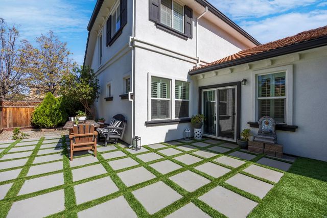 113 S Pacifico St, Mountain House, CA 95391