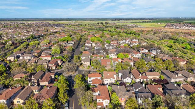 113 S Pacifico St, Mountain House, CA 95391