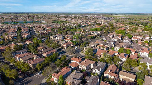 113 S Pacifico St, Mountain House, CA 95391